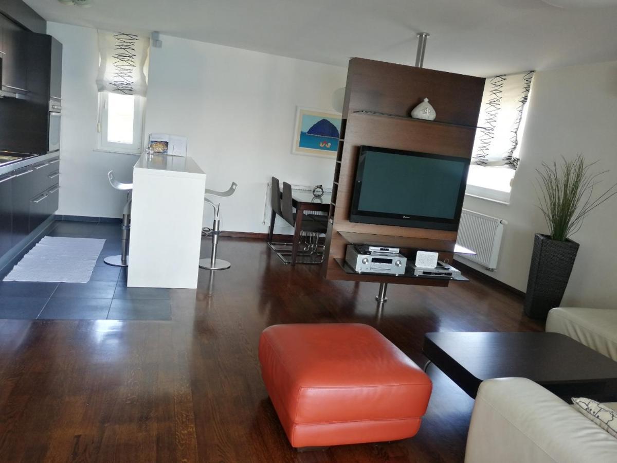 Maria'S Apartment Биоград на Мору Екстериор снимка