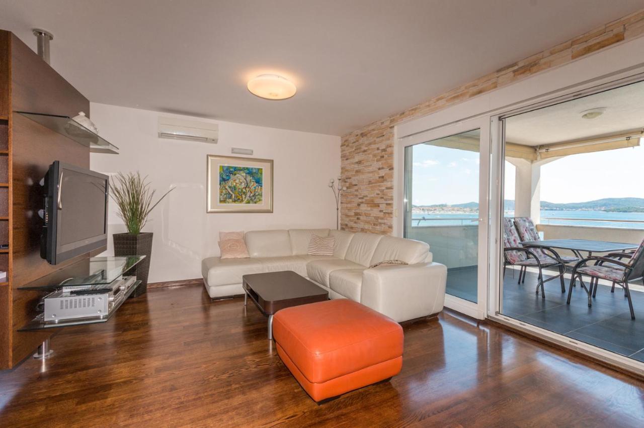 Maria'S Apartment Биоград на Мору Екстериор снимка